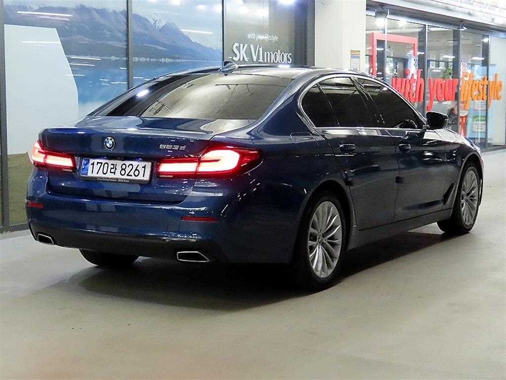 BMW 5시리즈 5시리즈 (G30) 523d 럭셔리 이미지 4