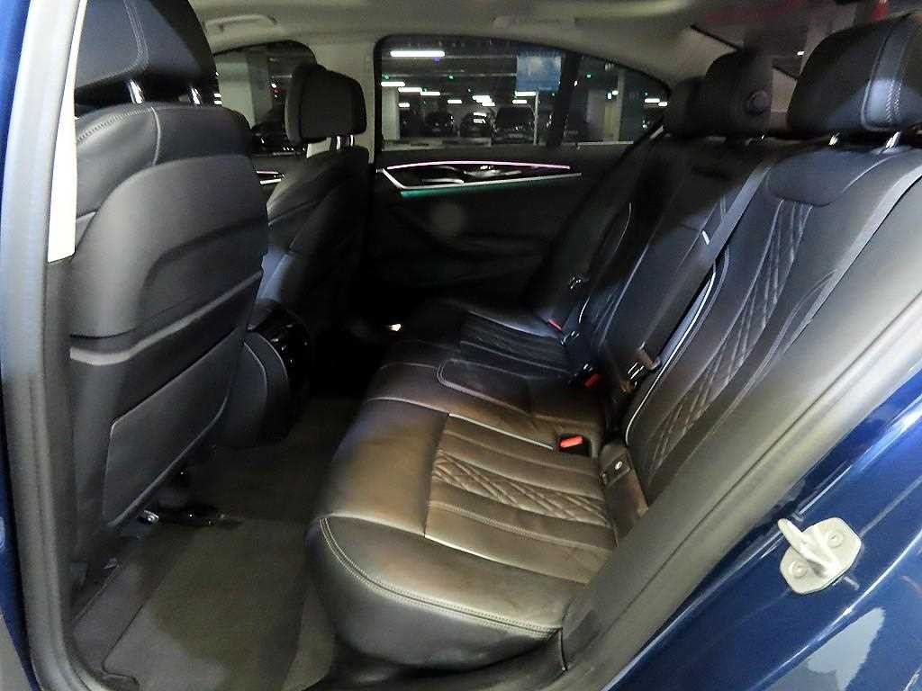 BMW 5시리즈 5시리즈 (G30) 523d 럭셔리 이미지 7