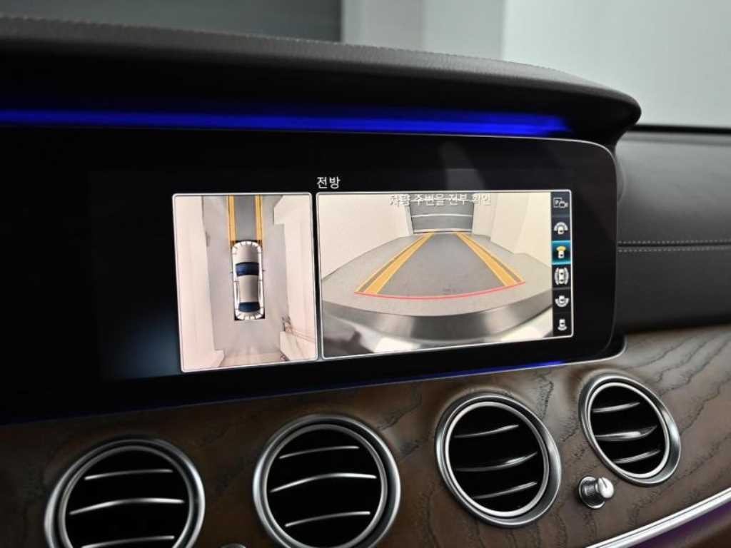 벤츠 E 클래스 E-클래스 W213 E300e 4MATIC 익스클루시브 이미지 15