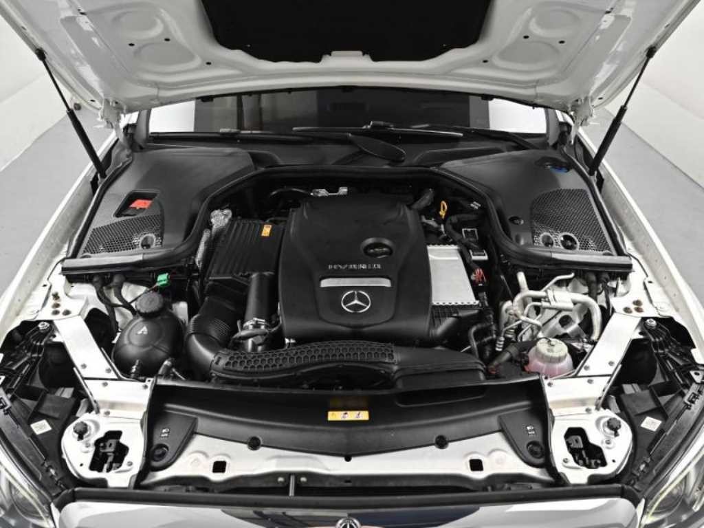 벤츠 E 클래스 E-클래스 W213 E300e 4MATIC 익스클루시브 이미지 7