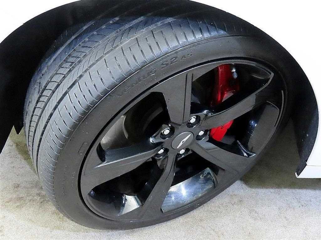 제네시스 G70 2.0T AWD 스포츠 패키지 이미지 20
