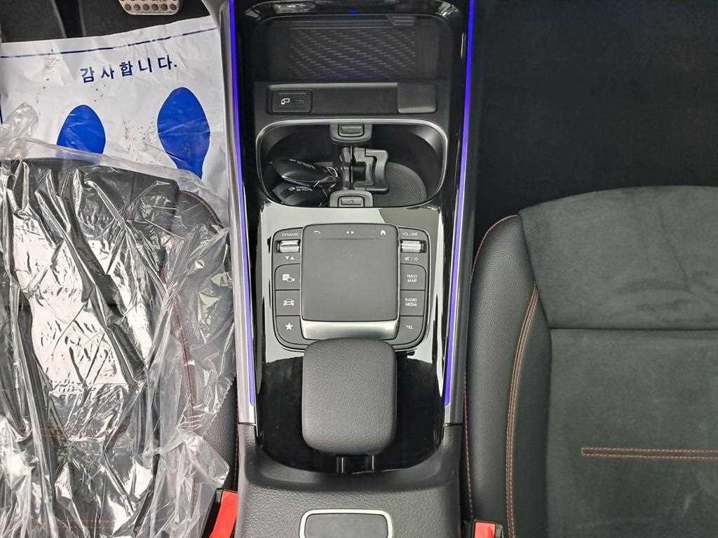 벤츠 GLA 클래스 GLA클래스 H247 GLA250 4MATIC 이미지 13
