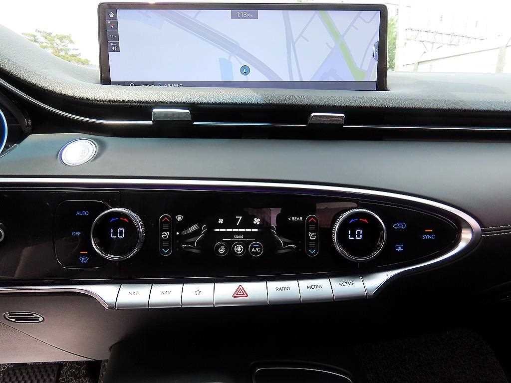 제네시스 GV70 2.5T 가솔린 AWD 이미지 13