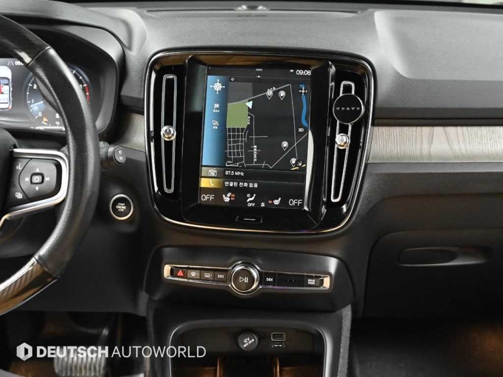 볼보 XC40 B4 AWD 인스크립션 이미지 14