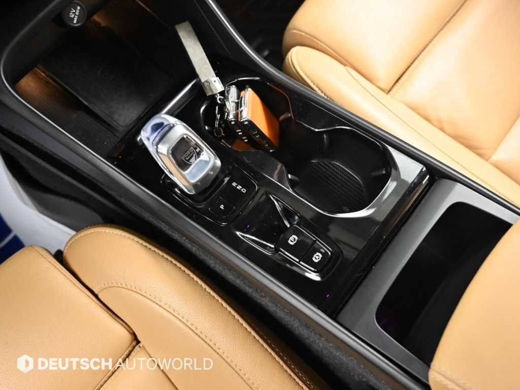 볼보 XC40 B4 AWD 인스크립션 이미지 9
