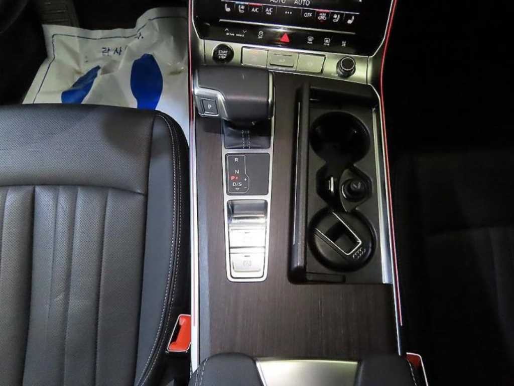 아우디 A6 A6 (C8) 45 TDI 콰트로 프리미엄 이미지 12