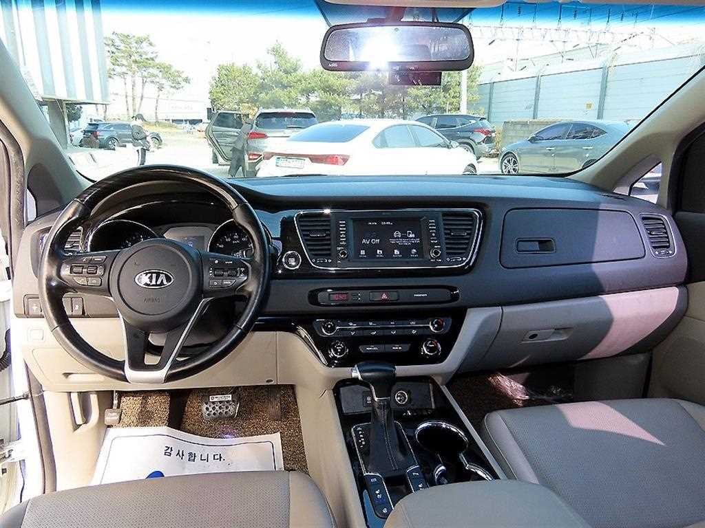 기아 카니발 더 뉴 카니발 디젤 9인승 프레스티지 이미지 7
