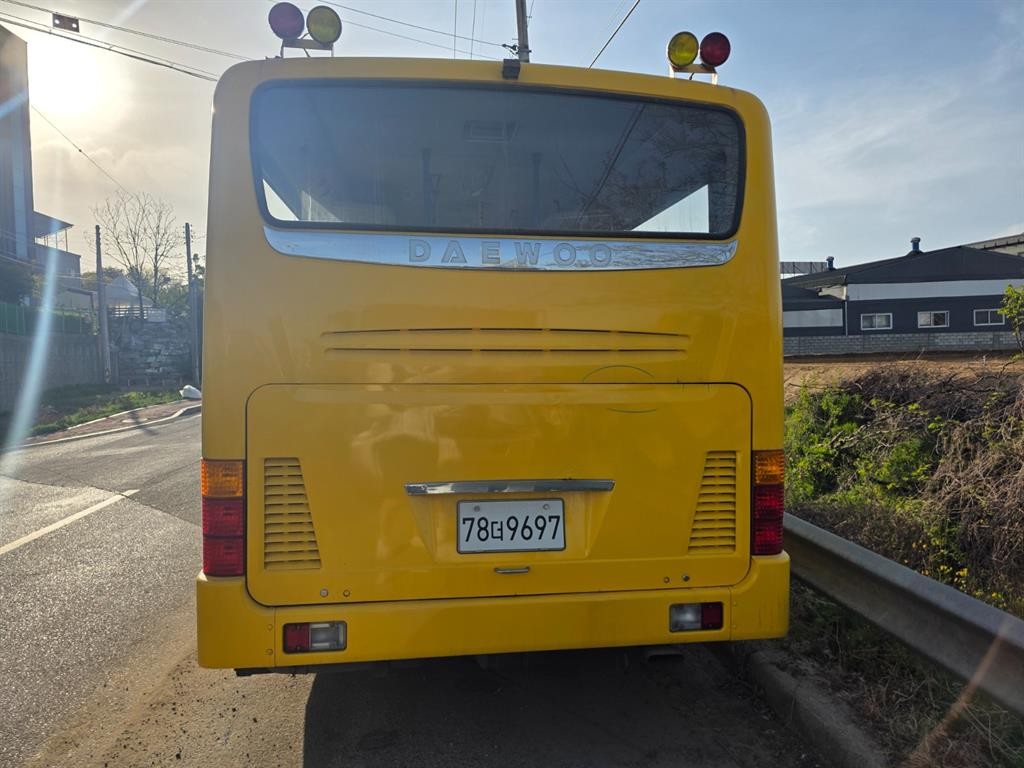 중대형버스 중형대우버스 대우버스(BS) BS090 어린이버스 이미지 3