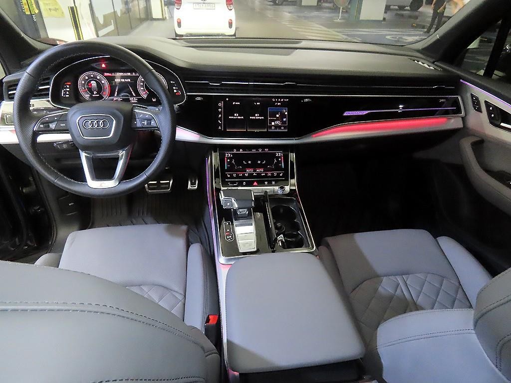 아우디 Q7 Q7 (4M) 55 TFSI 콰트로 프리미엄 이미지 10