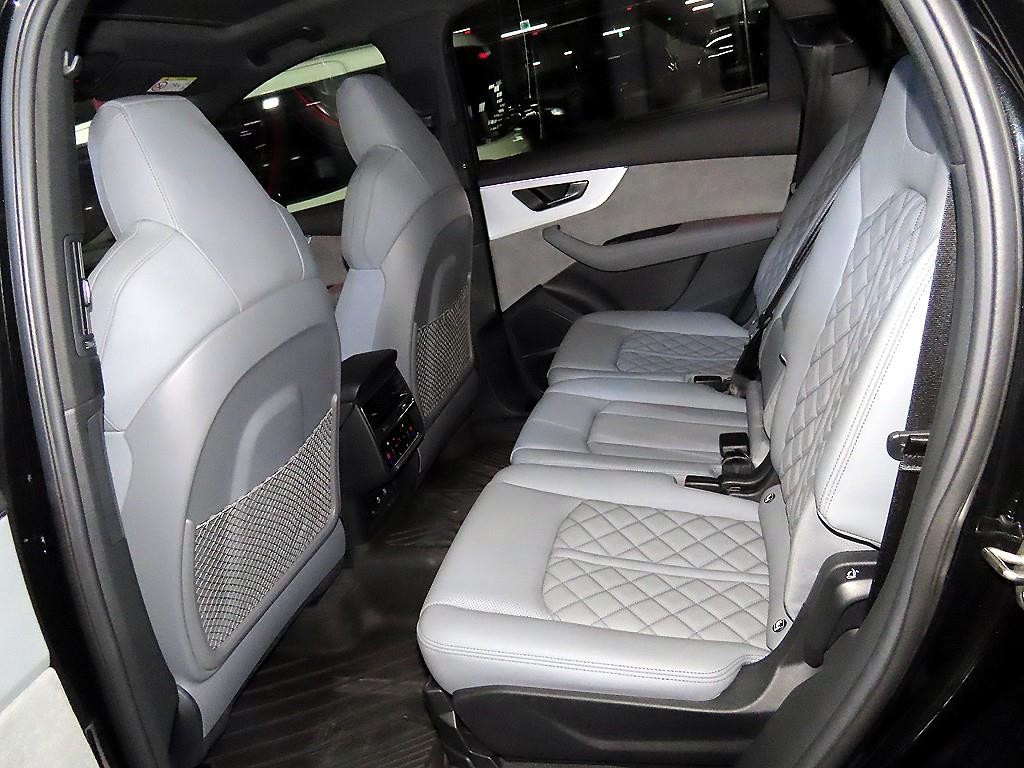 아우디 Q7 Q7 (4M) 55 TFSI 콰트로 프리미엄 이미지 7