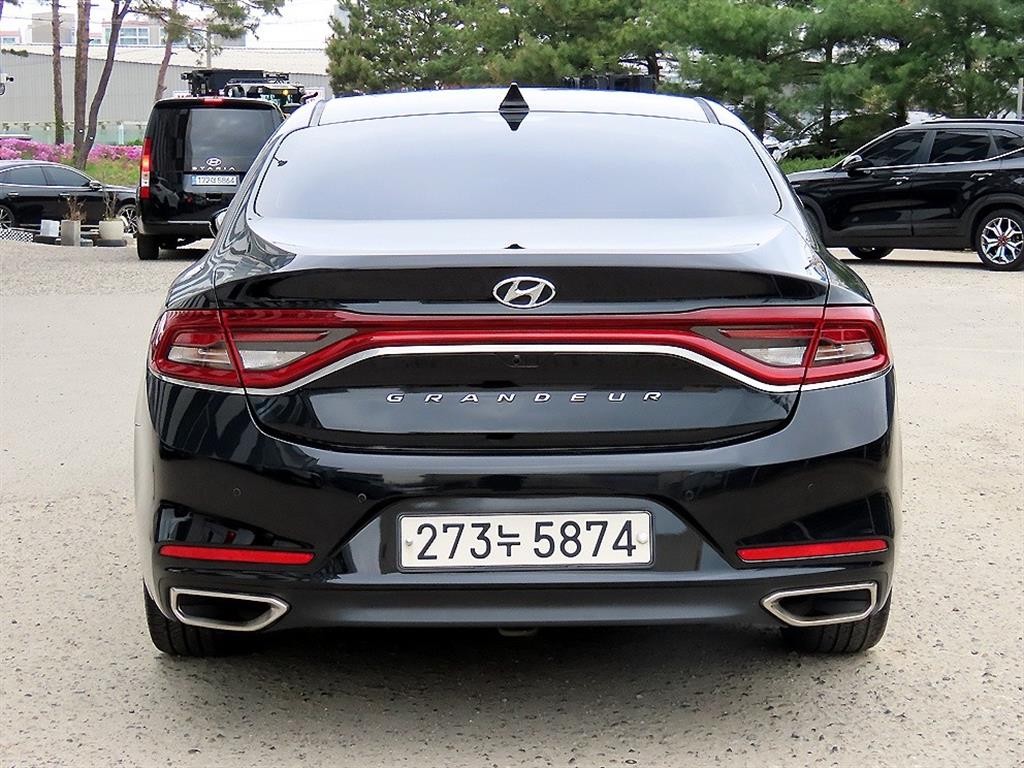 현대 그랜저 그랜저 IG 2.4 GDI 프리미엄 스페셜 이미지 4
