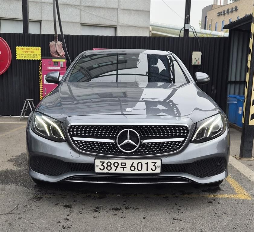벤츠 E 클래스 E-클래스 W213 E200 아방가르드 이미지 1