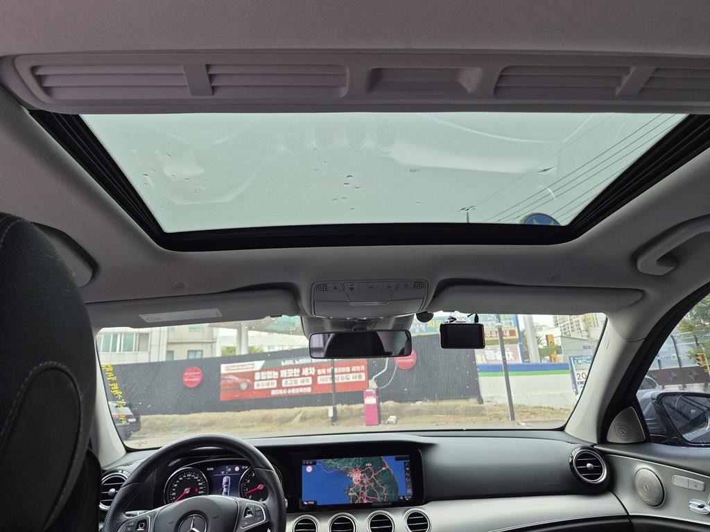 벤츠 E 클래스 E-클래스 W213 E200 아방가르드 이미지 10