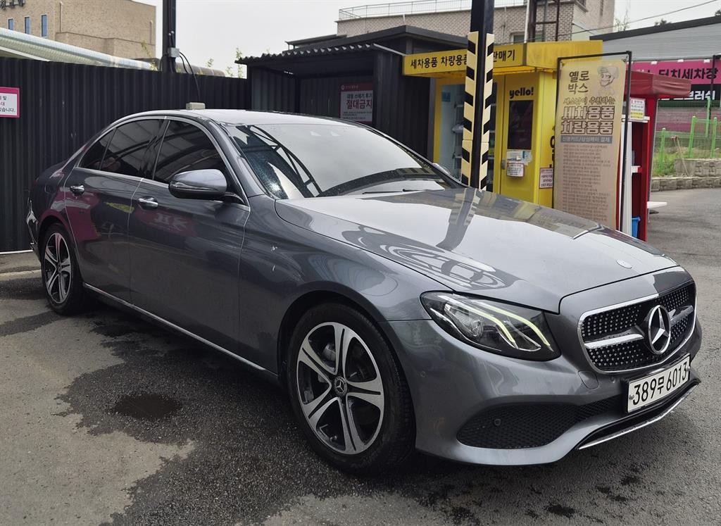 벤츠 E 클래스 E-클래스 W213 E200 아방가르드 이미지 3