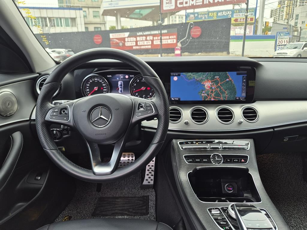 벤츠 E 클래스 E-클래스 W213 E200 아방가르드 이미지 5