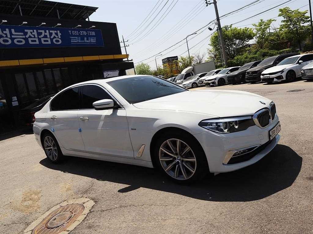 BMW 5시리즈 5시리즈 (G30) 520i 럭셔리 이미지 20