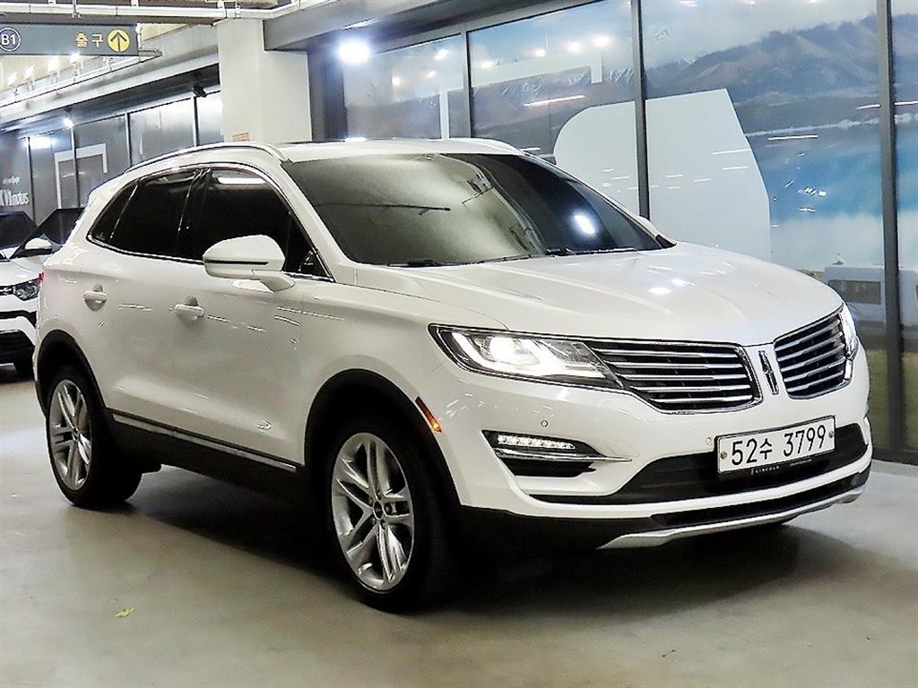 링컨 MKC 2.0 AWD 리저브 이미지 1
