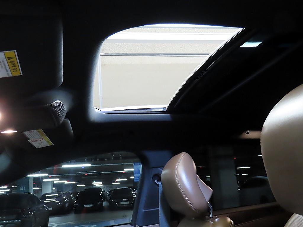 링컨 MKC 2.0 AWD 리저브 이미지 16