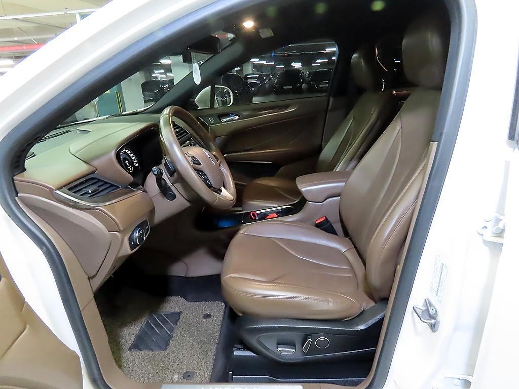 링컨 MKC 2.0 AWD 리저브 이미지 6