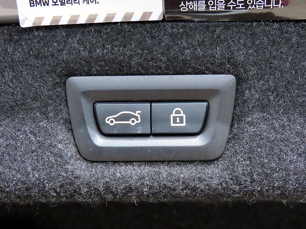 BMW 5시리즈 5시리즈 (G30) 530e M 스포츠 이미지 17