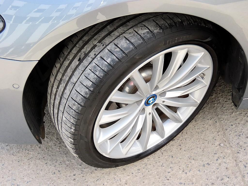 BMW 5시리즈 5시리즈 (G30) 530e M 스포츠 이미지 20