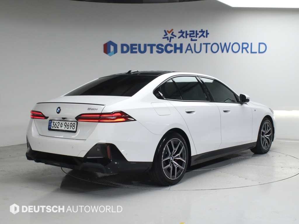 BMW 5시리즈 5시리즈 (G60) 520i 스페셜 에디션 이미지 2