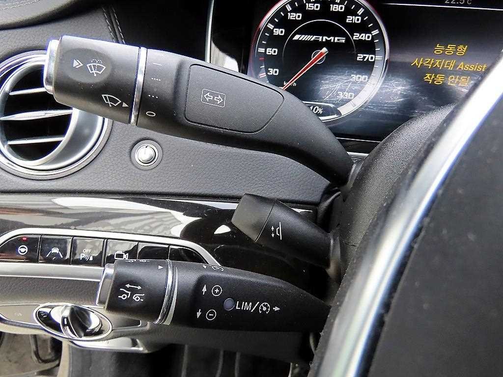 벤츠 S 클래스 S클래스-W222 S 63 AMG 이미지 13