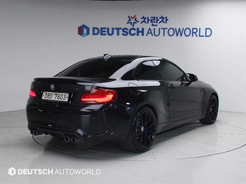 BMW 2시리즈 M2 (F87) 블랙 쉐도우 이미지 2