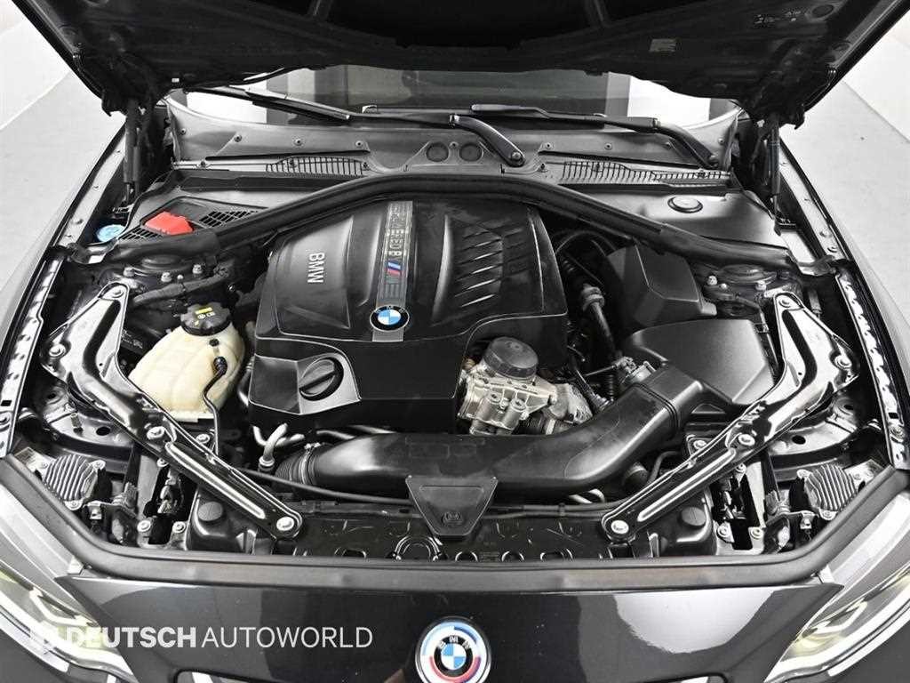 BMW 2시리즈 M2 (F87) 블랙 쉐도우 이미지 6
