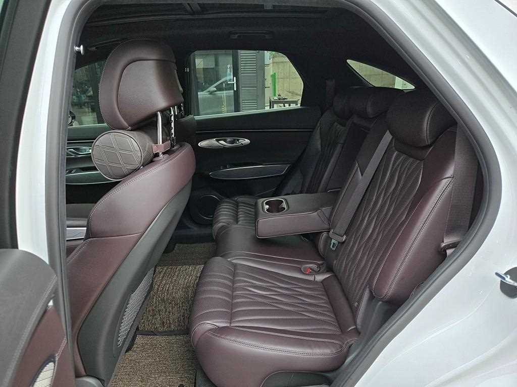 제네시스 GV70 2.5T 가솔린 AWD 이미지 6