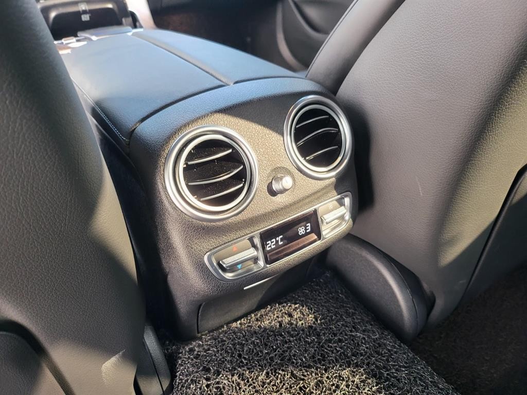 벤츠 E 클래스 E-클래스 W213 E300e 4MATIC 익스클루시브 이미지 16