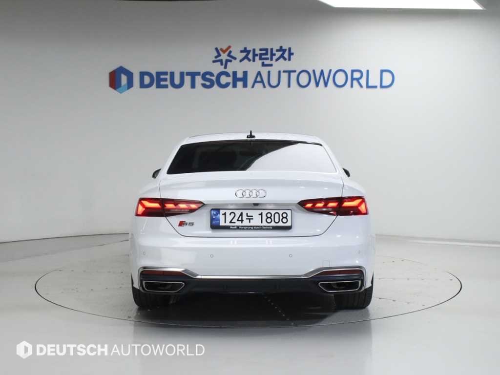 아우디 A5 A5 (F5) 45 TFSI 콰트로 프리미엄 쿠페 이미지 4