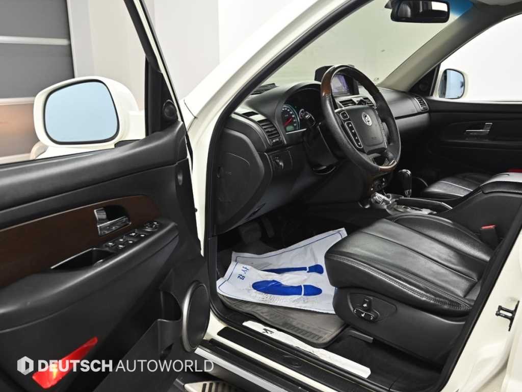 KG모빌리티(쌍용) 렉스턴 렉스턴W 2.0  4WD RX7 럭셔리 이미지 11