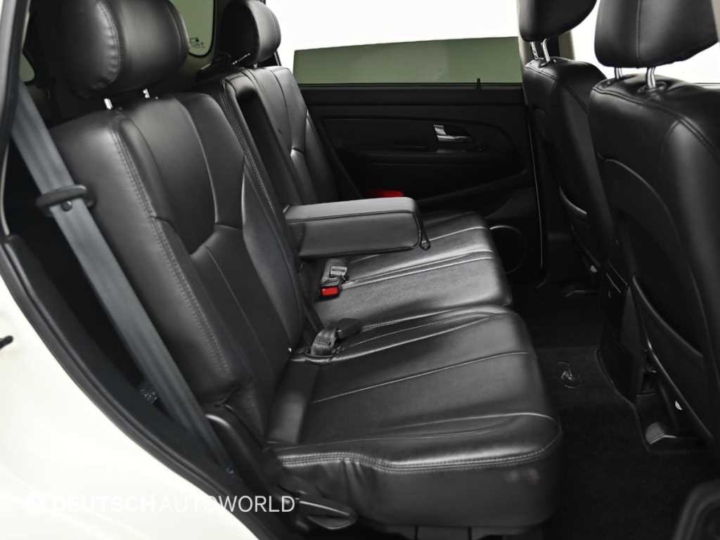 KG모빌리티(쌍용) 렉스턴 렉스턴W 2.0  4WD RX7 럭셔리 이미지 12