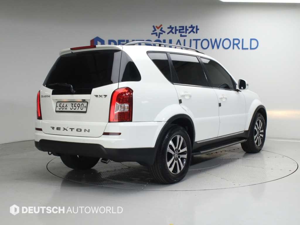KG모빌리티(쌍용) 렉스턴 렉스턴W 2.0  4WD RX7 럭셔리 이미지 2