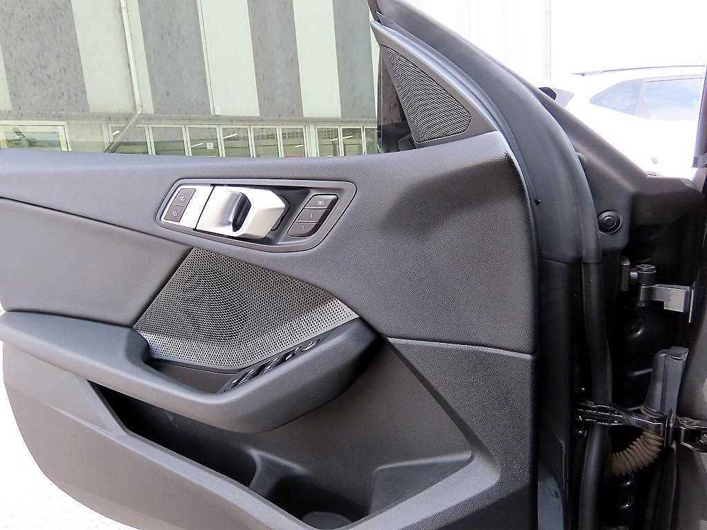 BMW 2시리즈 2시리즈 그란쿠페 (F44) 220d 럭셔리 이미지 11