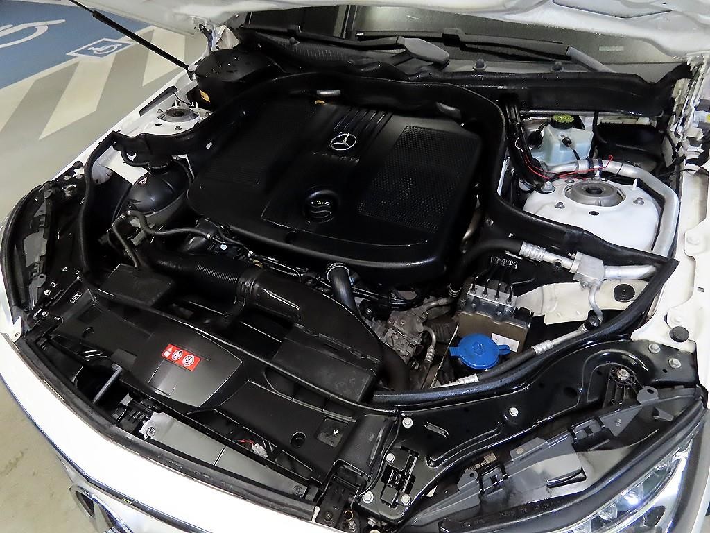 벤츠 E 클래스 E-클래스 W212 E220 블루텍 아방가르드 이미지 19