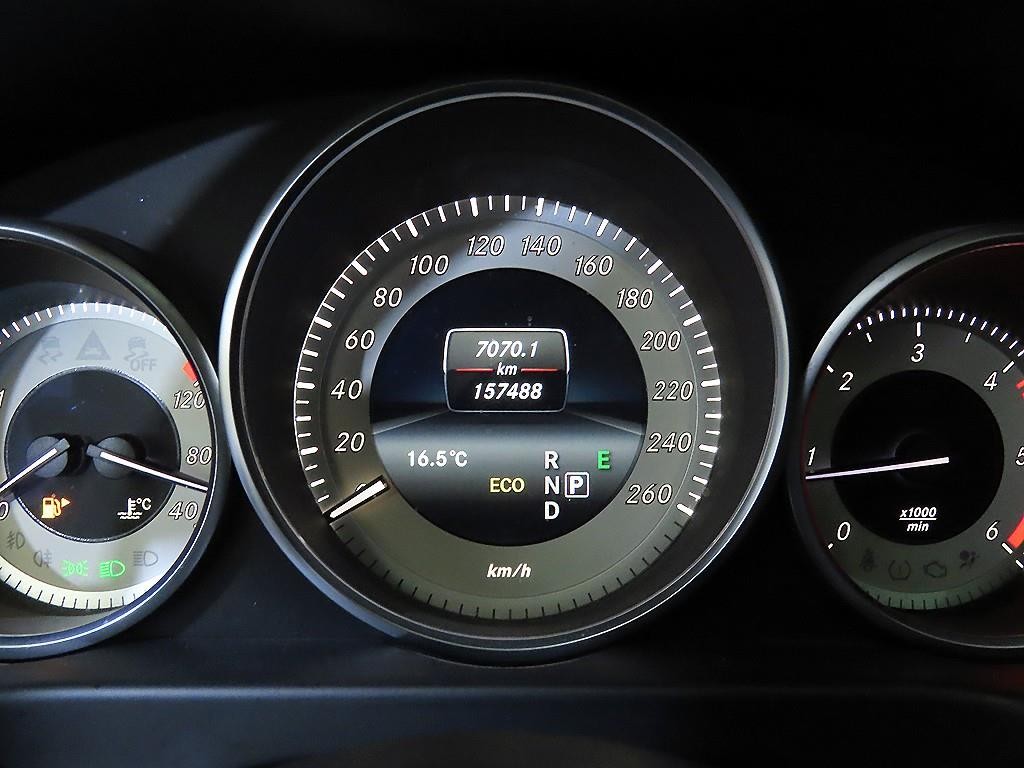 벤츠 E 클래스 E-클래스 W212 E220 블루텍 아방가르드 이미지 9