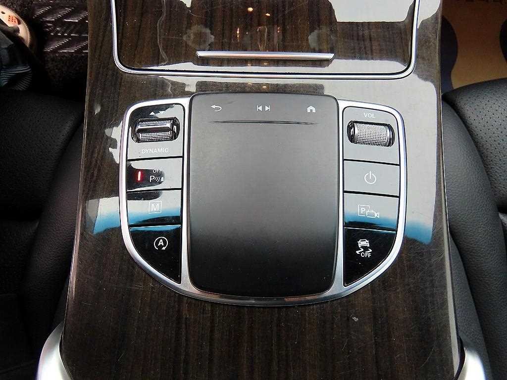 벤츠 GLC 클래스 GLC클래스 X253 GLC 300 4MATIC 이미지 12