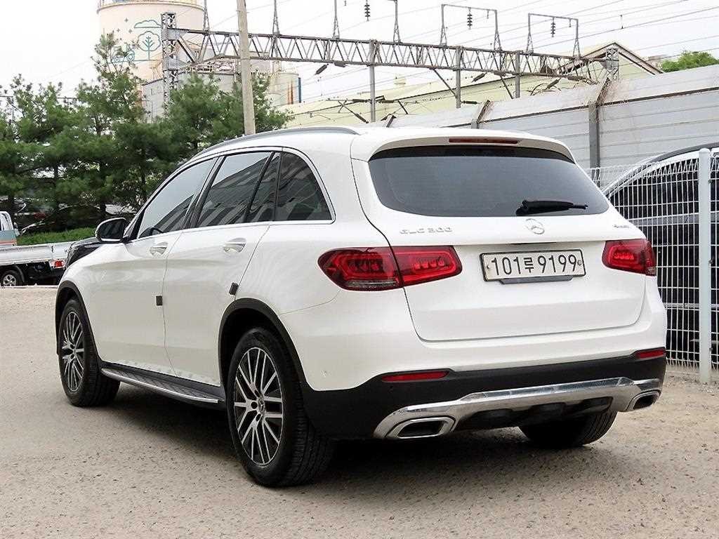 벤츠 GLC 클래스 GLC클래스 X253 GLC 300 4MATIC 이미지 3