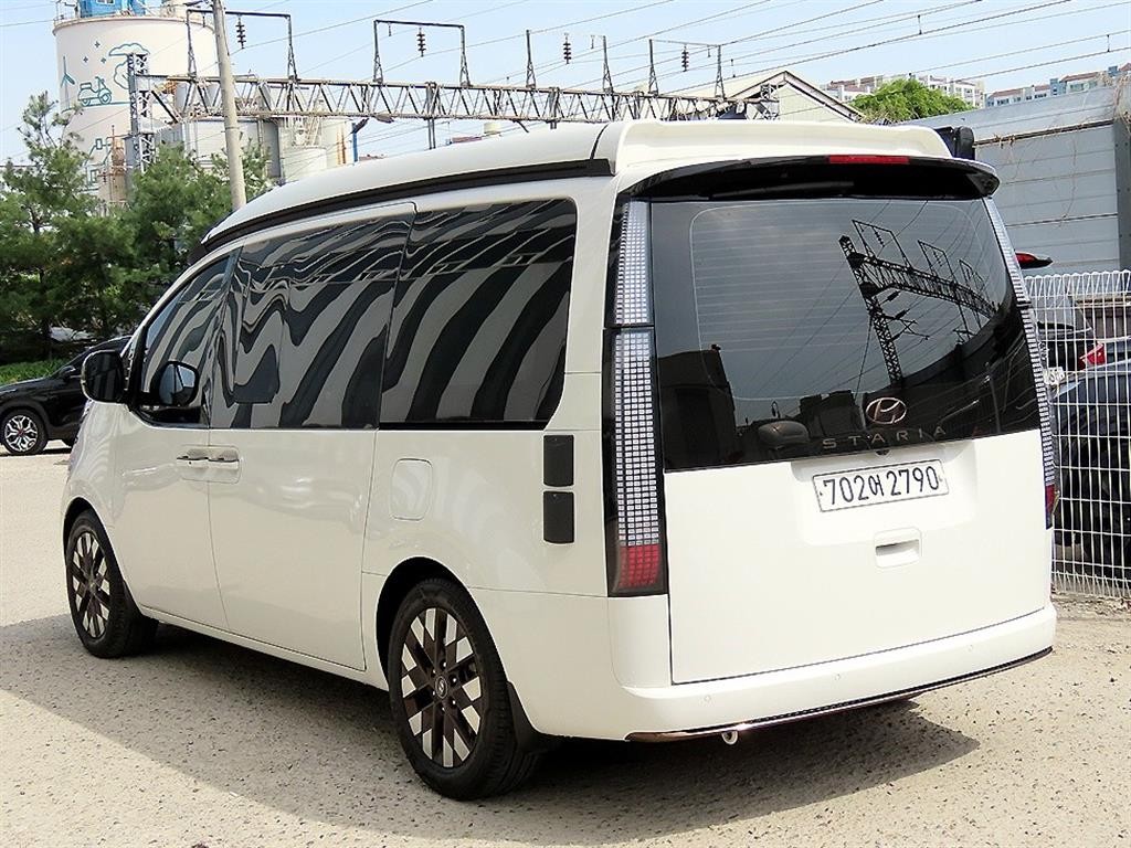 현대 스타리아 캠핑카 2WD 프레스티지 캠퍼 4인승 이미지 3