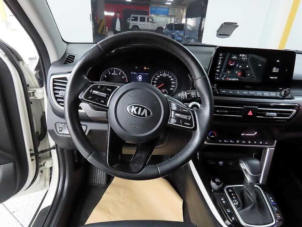 기아 셀토스 가솔린 1.6 터보 2WD 프레스티지 이미지 9