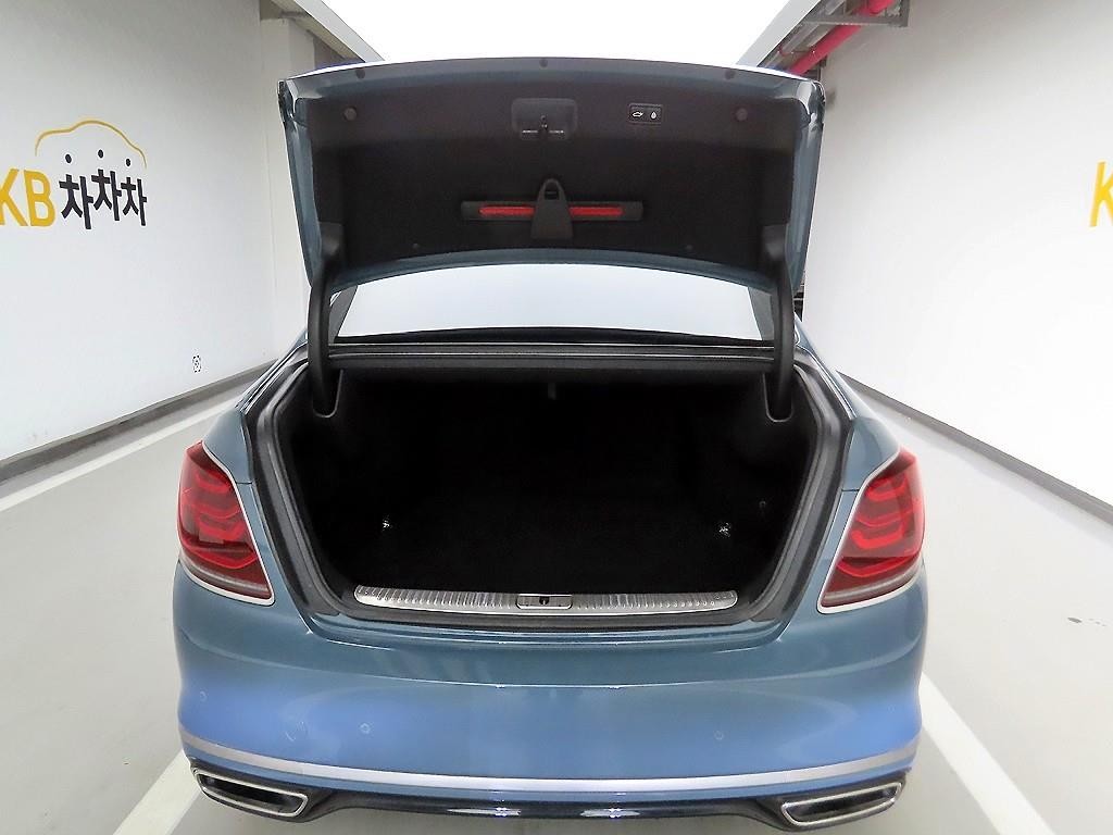 기아 K9 더 K9 3.8 GDI AWD 플래티넘Ⅲ 이미지 5