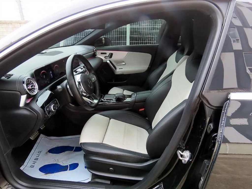 벤츠 CLA 클래스 CLA클래스 C118 CLA 250 4MATIC 이미지 5