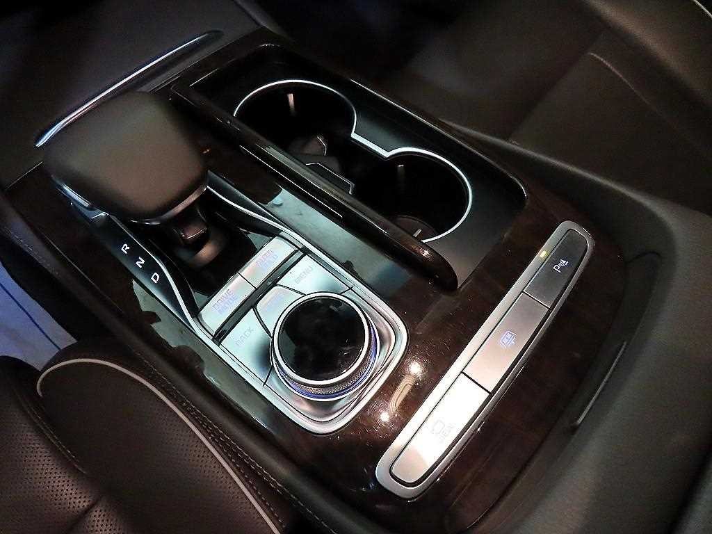 기아 K9 더 K9 3.8 GDI AWD 플래티넘Ⅲ 이미지 12
