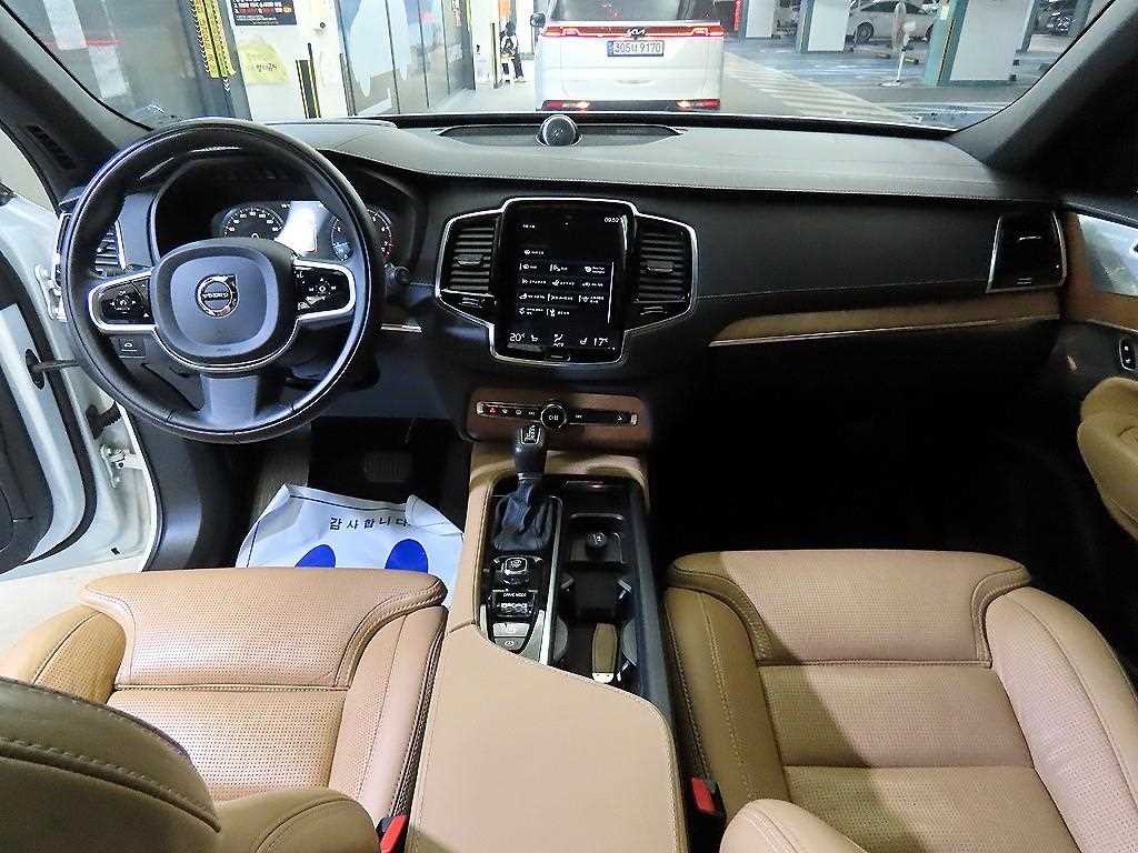 볼보 XC90 XC90 2세대 2.0 T6 AWD 인스크립션 이미지 10