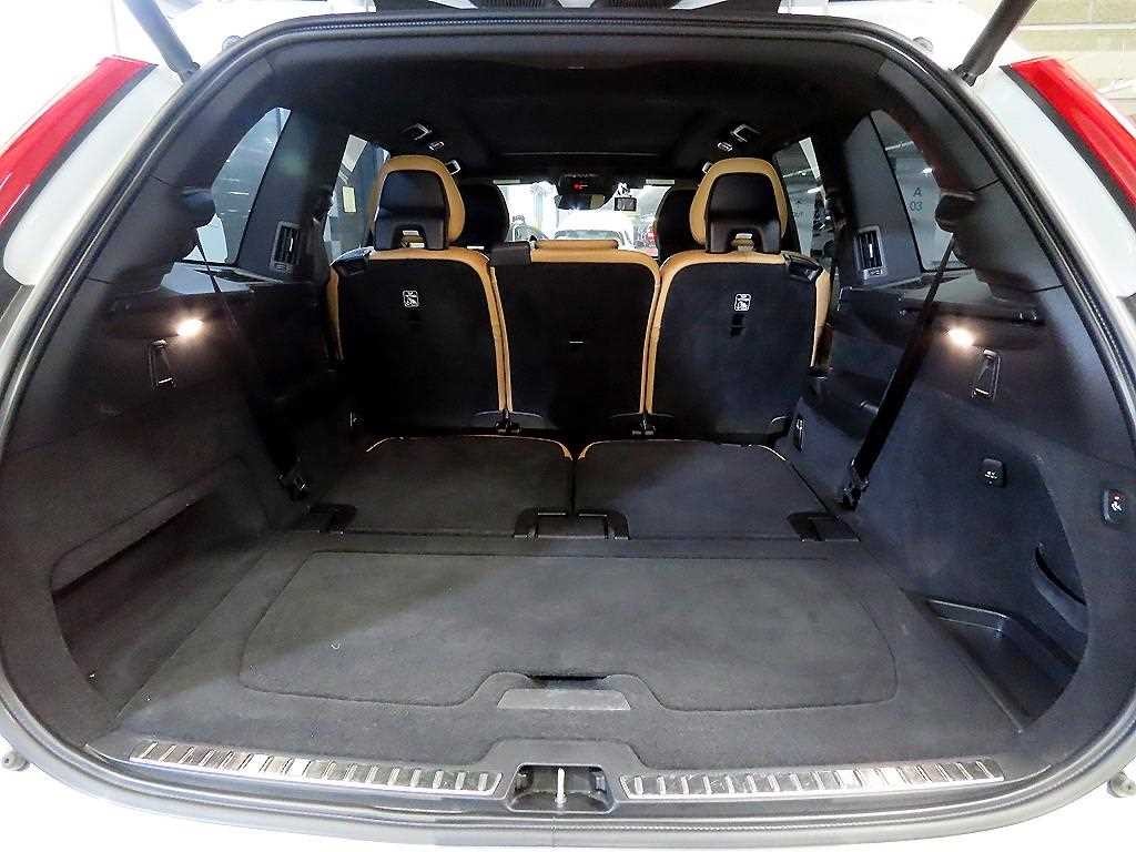 볼보 XC90 XC90 2세대 2.0 T6 AWD 인스크립션 이미지 16