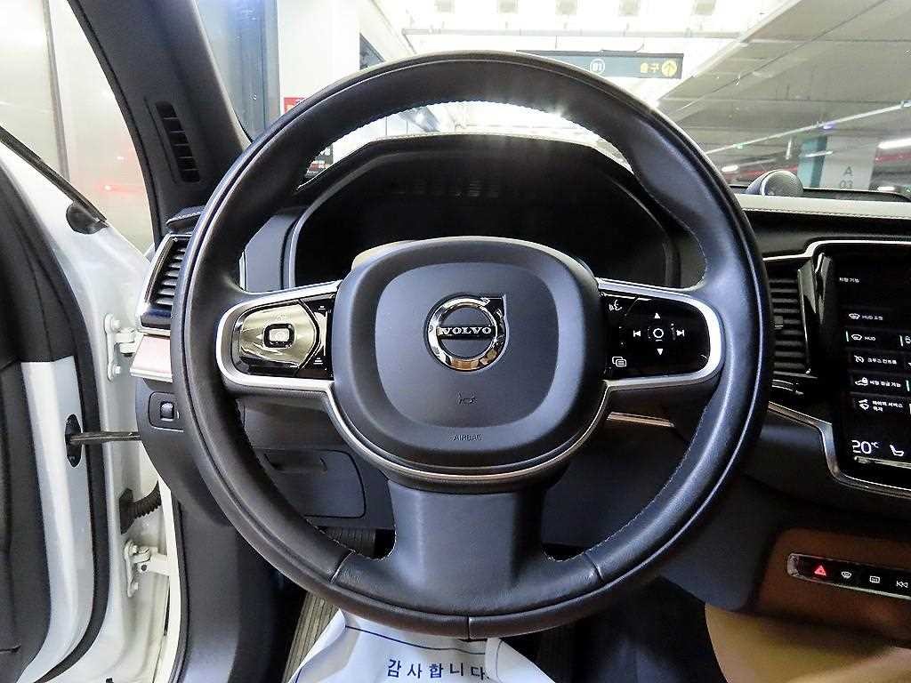 볼보 XC90 XC90 2세대 2.0 T6 AWD 인스크립션 이미지 8