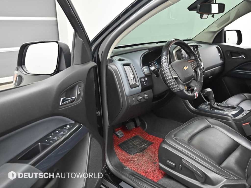 쉐보레 콜로라도 리얼 뉴 콜로라도 3.6 Z71-X 미드나잇 4WD 이미지 11