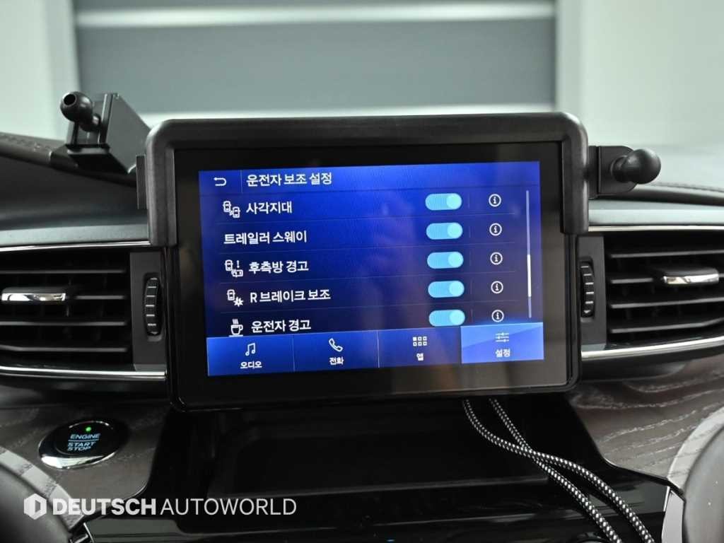 포드 익스플로러 익스플로러 6세대 3.0 AWD 플래티넘 이미지 17